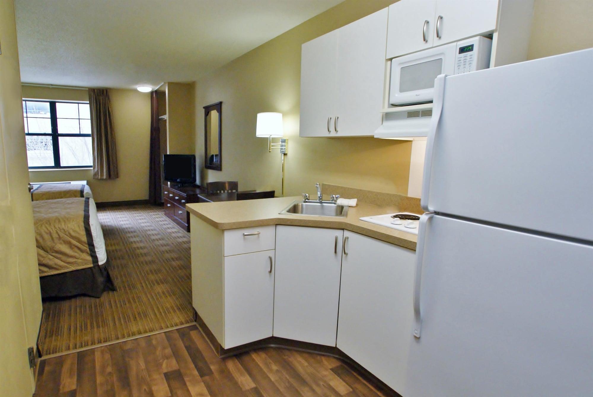 Extended Stay America Suites - Santa Barbara - Calle Real Goleta Eksteriør billede
