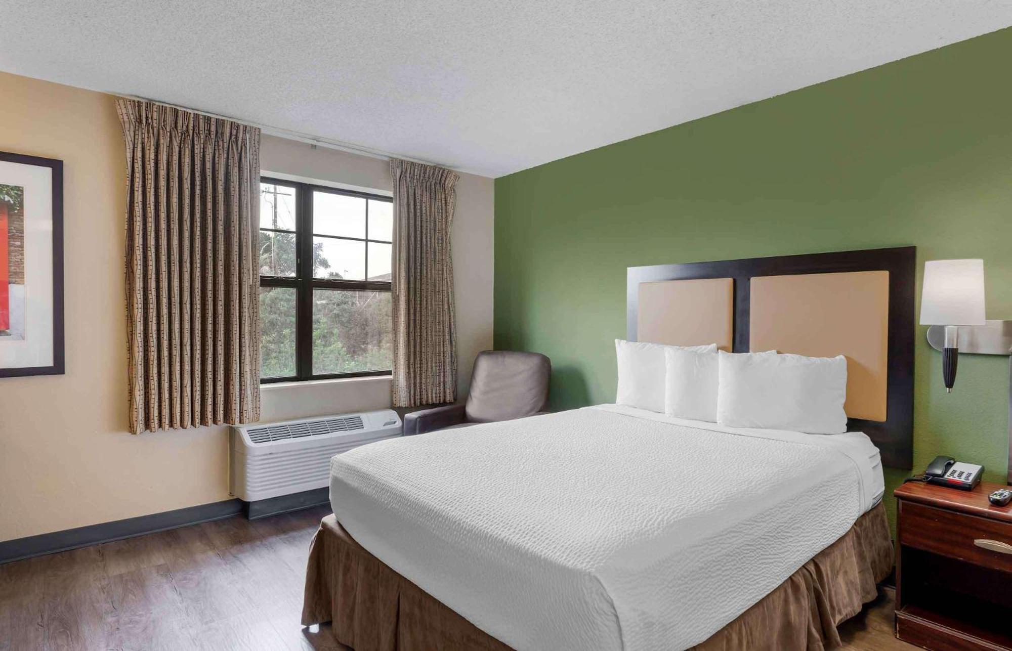 Extended Stay America Suites - Santa Barbara - Calle Real Goleta Eksteriør billede