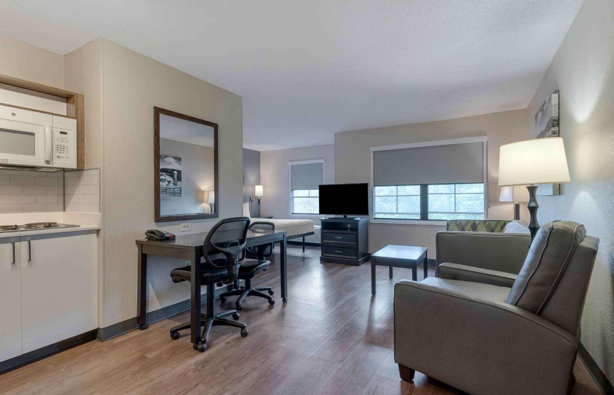 Extended Stay America Suites - Santa Barbara - Calle Real Goleta Eksteriør billede