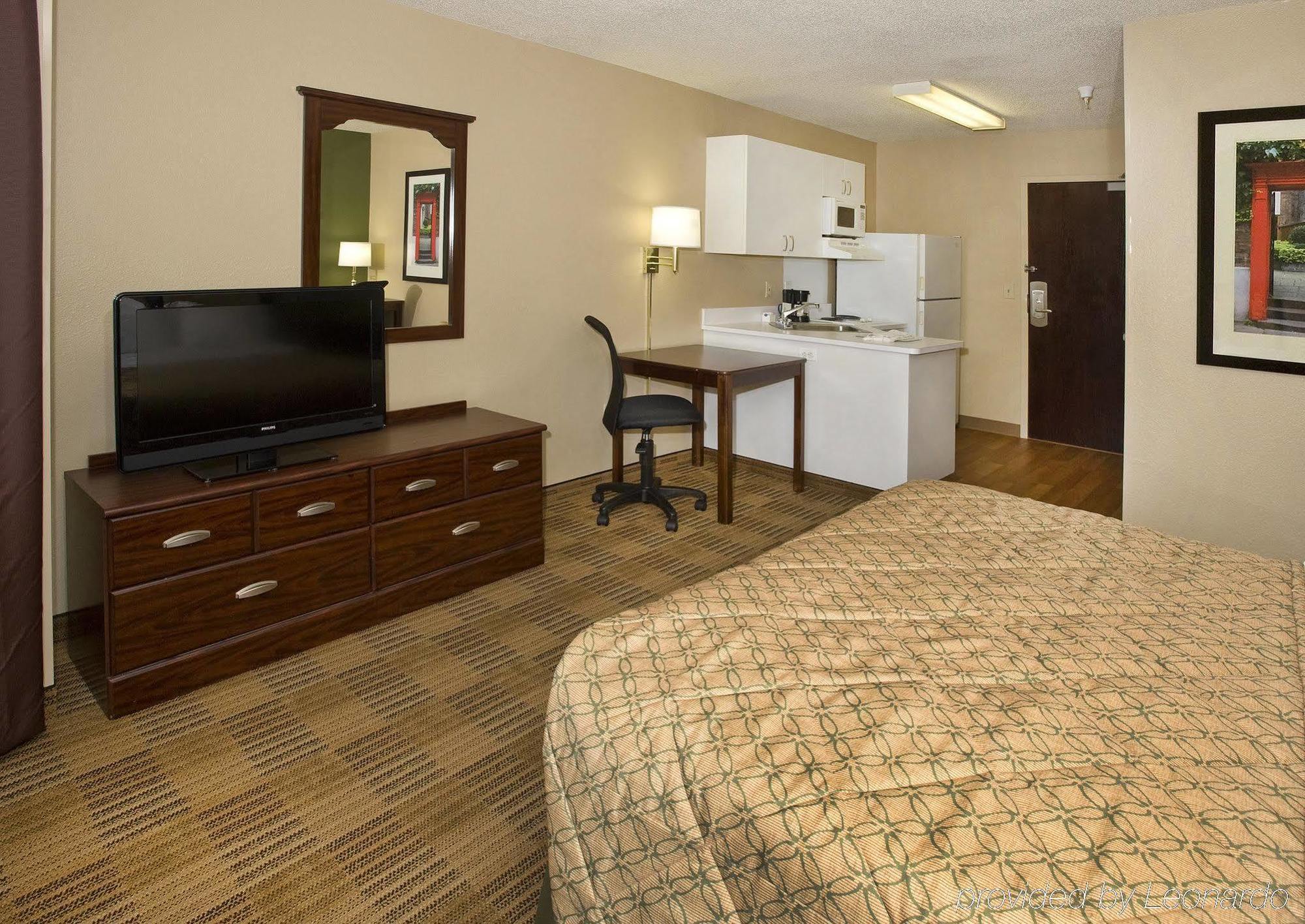 Extended Stay America Suites - Santa Barbara - Calle Real Goleta Værelse billede